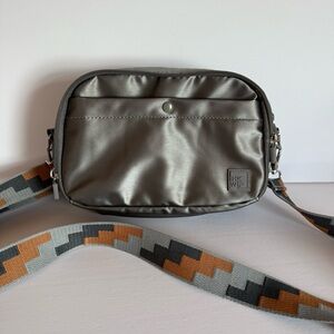 IHKWIP Crossbody